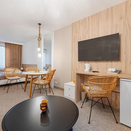 Akacjowa Zatoka - I מילנקו