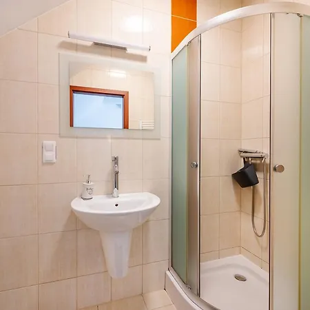 Akacjowa Zatoka - I * מילנקו