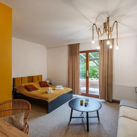 Akacjowa Zatoka - I מילנקו