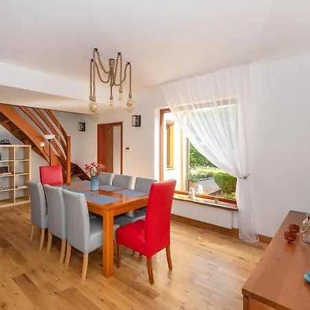 Akacjowa Zatoka - I ملنك