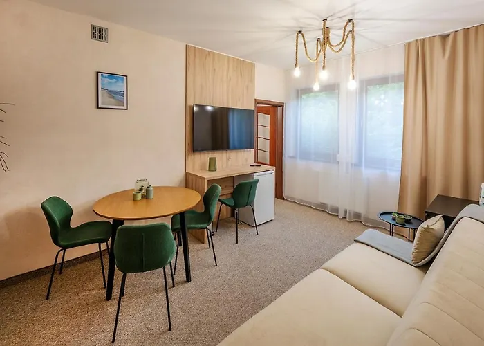 Akacjowa Zatoka - I Mielenko